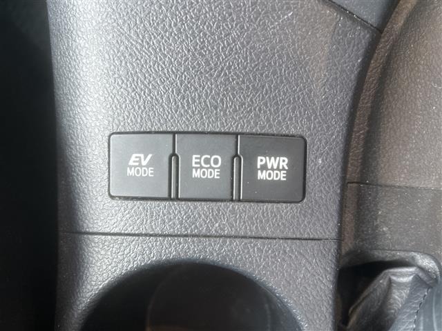Toyota AURIS 2017 7084990-2