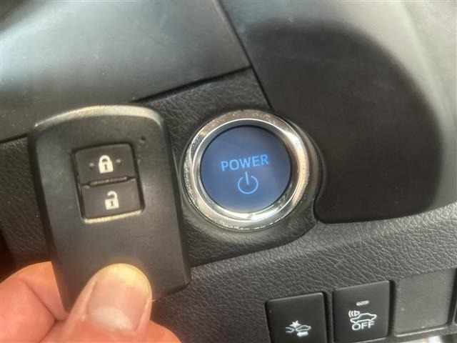 Toyota AURIS 2017 7084990-7