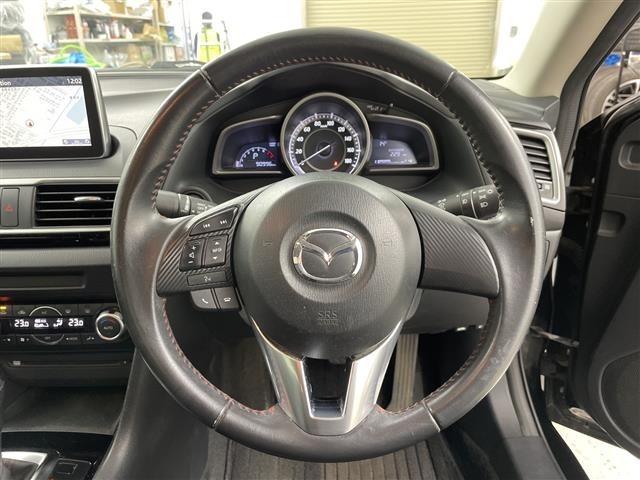 Mazda AXELA 2016 7072409-12