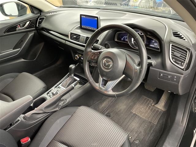 Mazda AXELA 2016 7072409-6