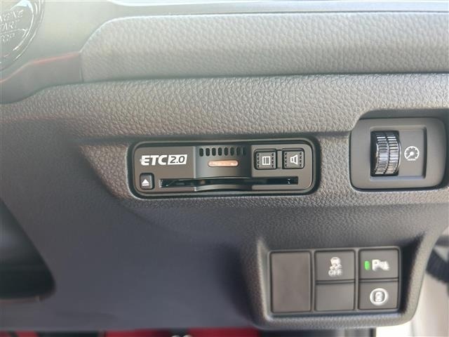 Honda CIVIC 2026 7069178-22