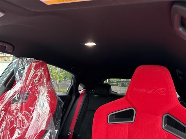 Honda CIVIC 2024 7069195-6