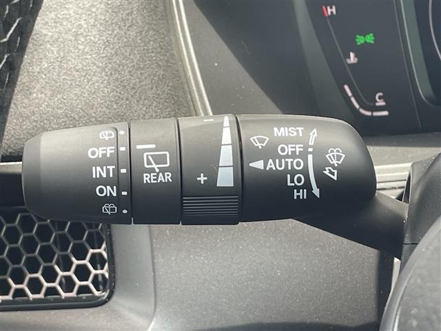 Honda CIVIC 2026 7069200-12
