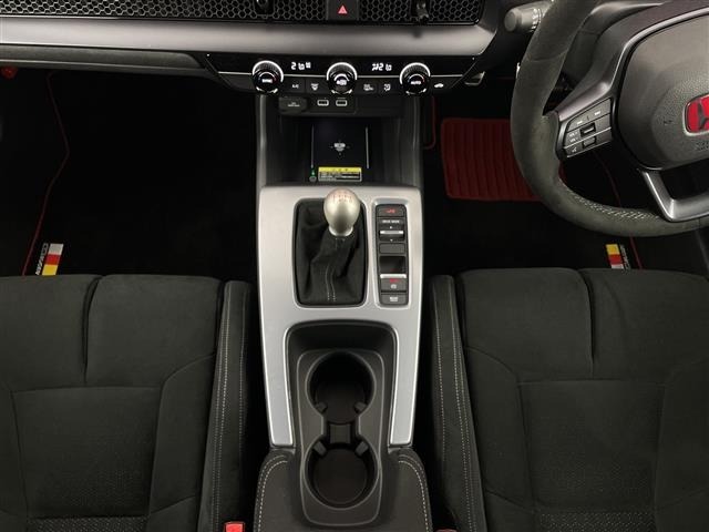 Honda CIVIC 2025 7069243-8