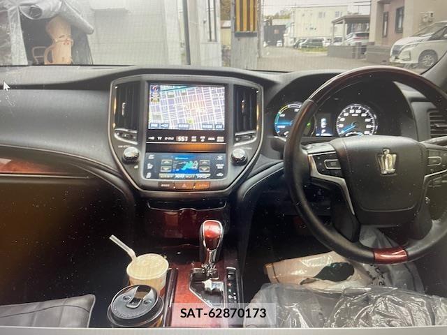 Toyota CROWN MAJESTA 2014 7071299-2