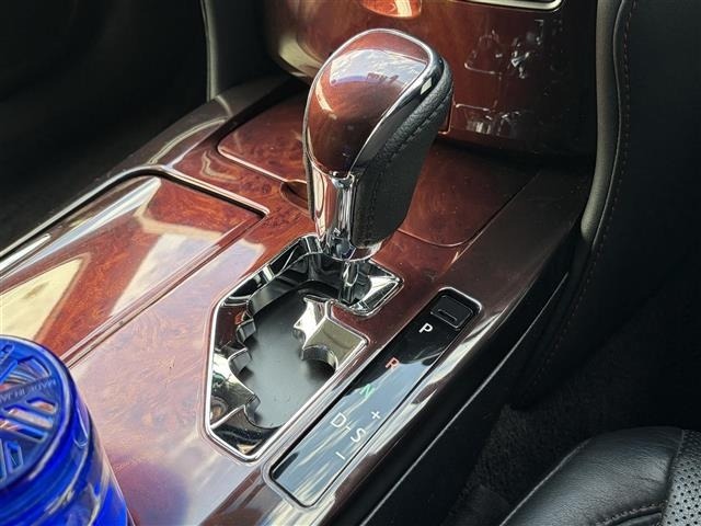 Toyota CROWN MAJESTA 2015 7071318-1
