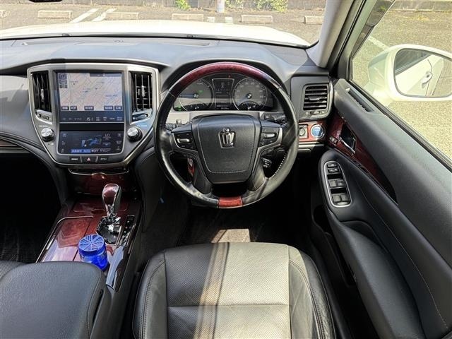 Toyota CROWN MAJESTA 2015 7071318-15