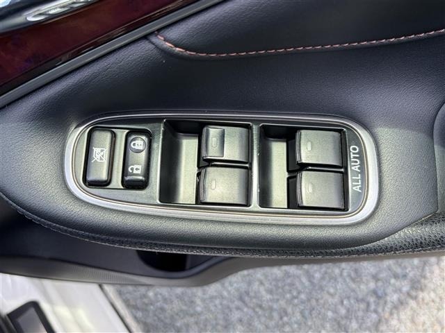 Toyota CROWN MAJESTA 2015 7071318-4