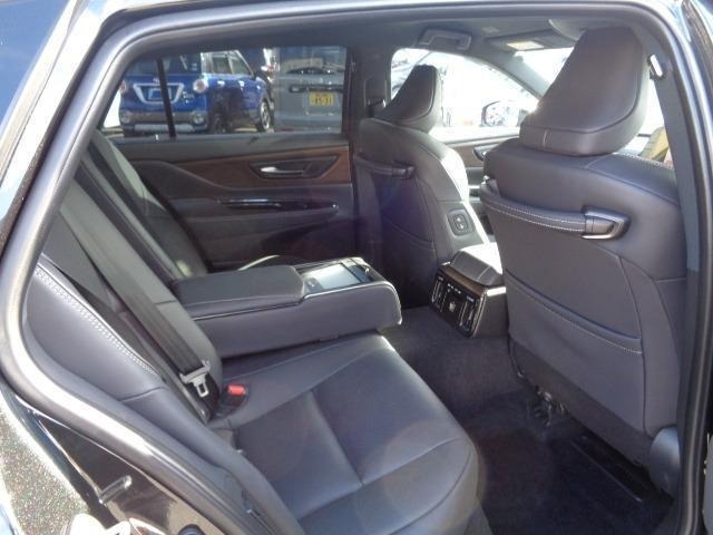 Toyota CROWN 2024 7067532-14