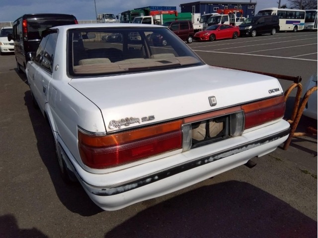 Toyota CROWN 1990 7067566-1