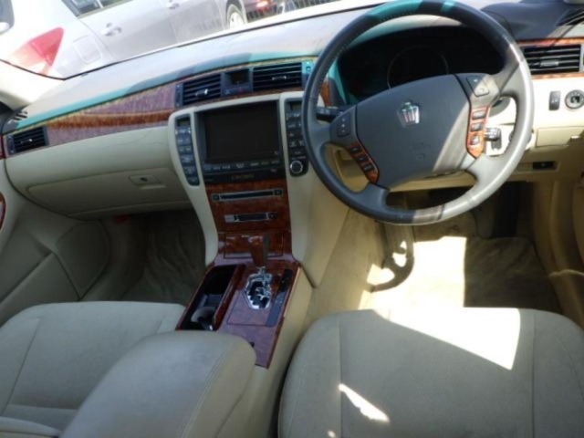 Toyota CROWN 2004 7067581-2