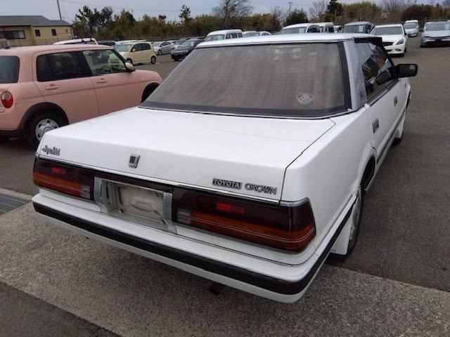Toyota CROWN 1986 7067582-1