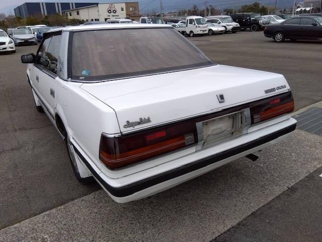 Toyota CROWN 1986 7067582-5