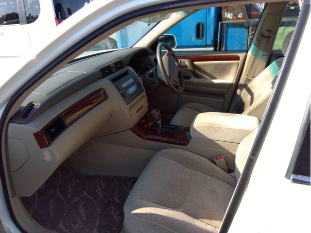 Toyota CROWN 2001 7067588-4