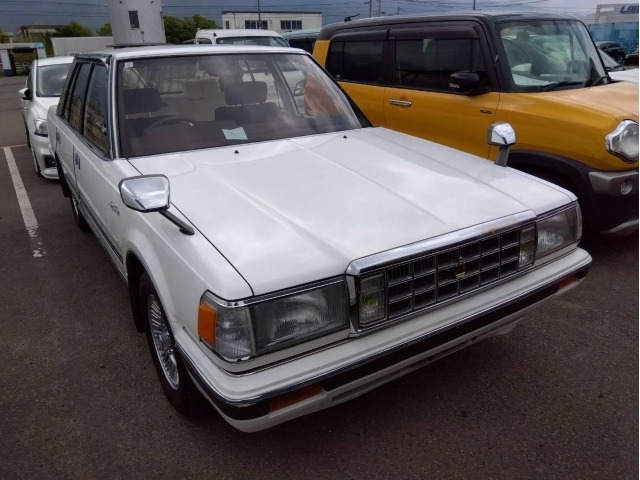 Toyota CROWN 1987 7067602-6