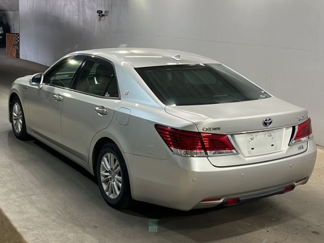 Toyota CROWN 2015 7067647-1