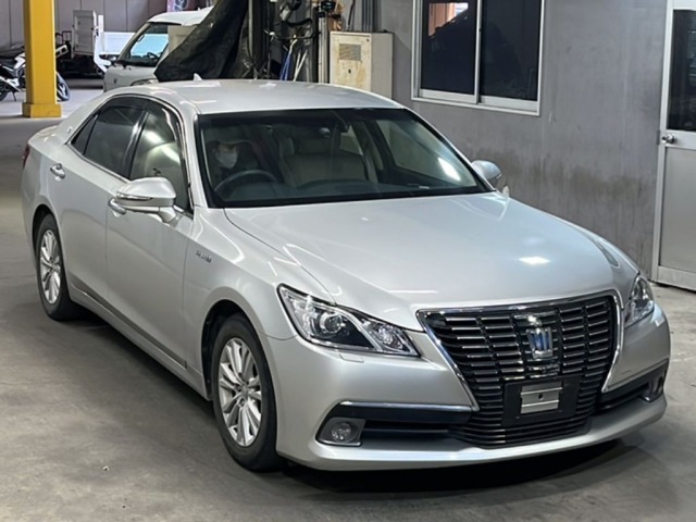 Toyota CROWN 2015 7067647-4