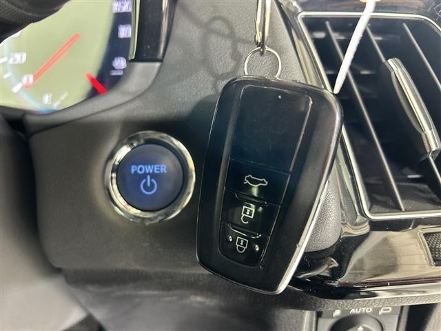 Toyota CROWN 2019 7067808-7