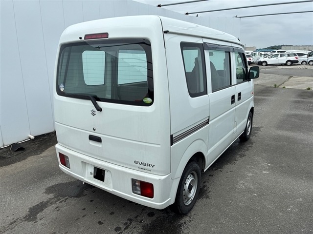 Suzuki EVERY 2012 7082796-8