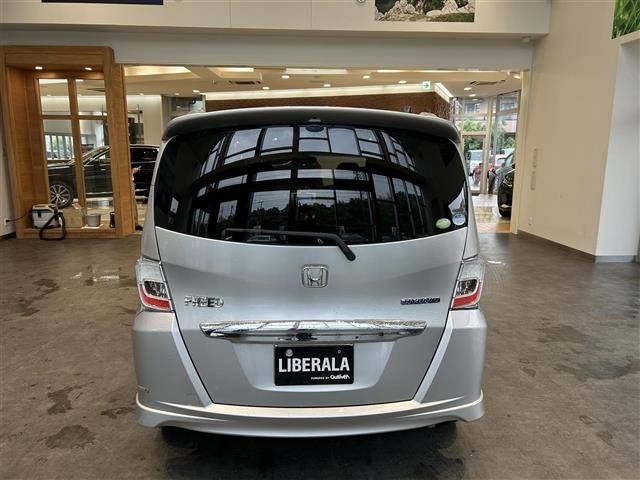 Honda FREED 2012 7082584-3
