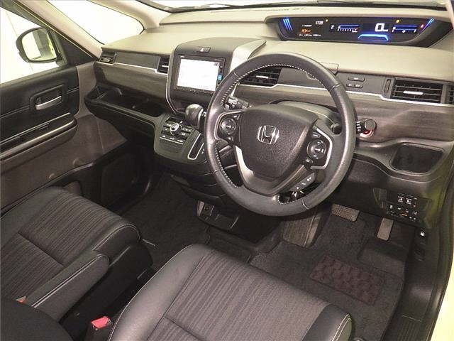 Honda FREED 2017 7082700-3