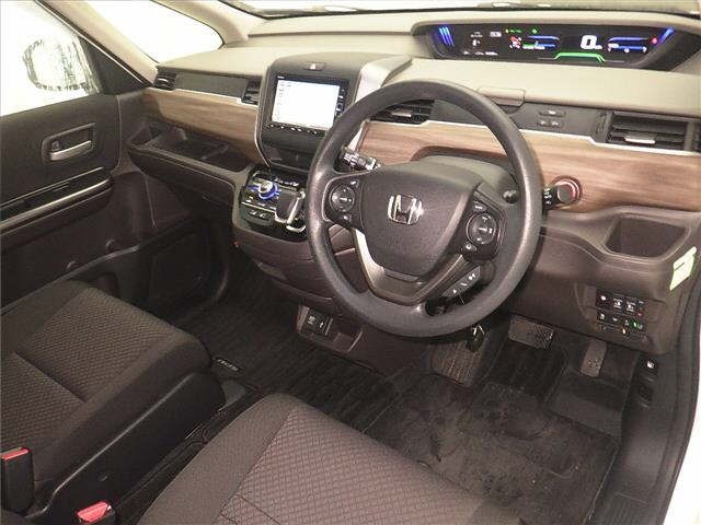 Honda FREED 2023 7082720-3