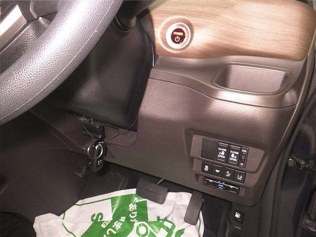 Honda FREED 2023 7082733-8