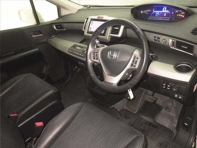 Honda FREED 2013 7082741-3