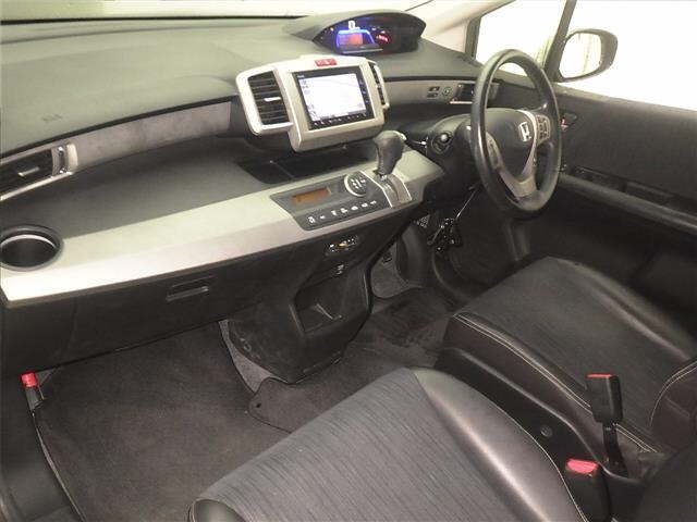 Honda FREED 2013 7082741-4