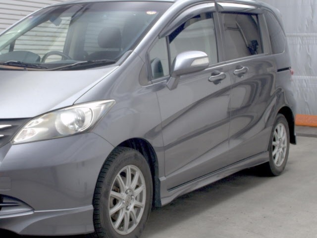 Honda FREED 2010 7082865-4