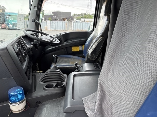 Isuzu GIGA 2017 7070875-5