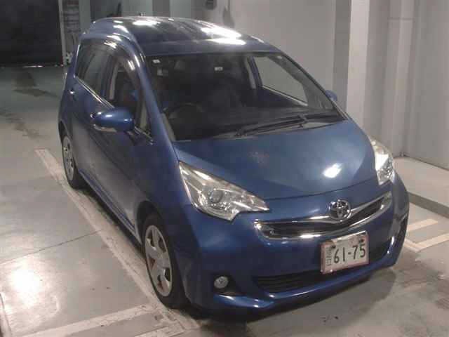 Toyota RACTIS 2015 7070625-0