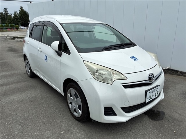 Toyota RACTIS 2014 7070630-0