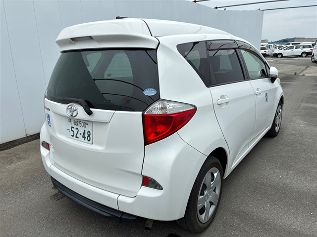 Toyota RACTIS 2014 7070630-9