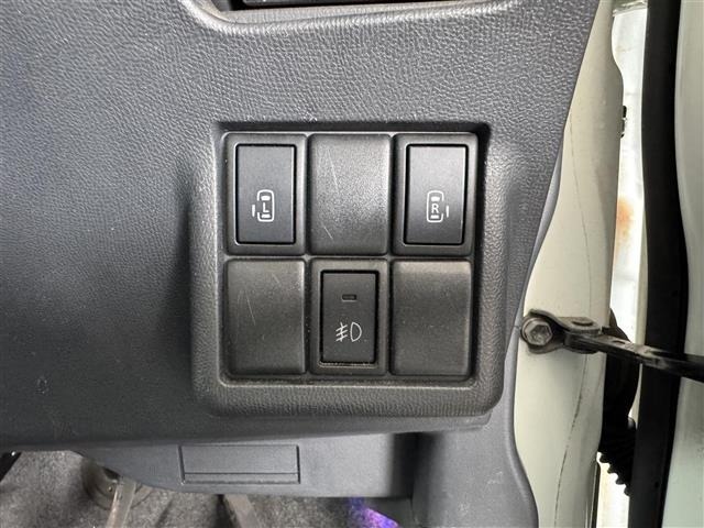 Nissan ROOX 2011 7086893-12