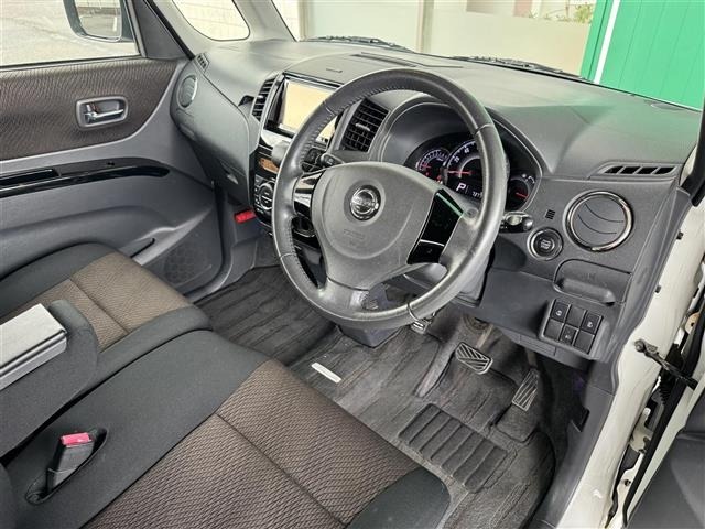 Nissan ROOX 2011 7086893-7