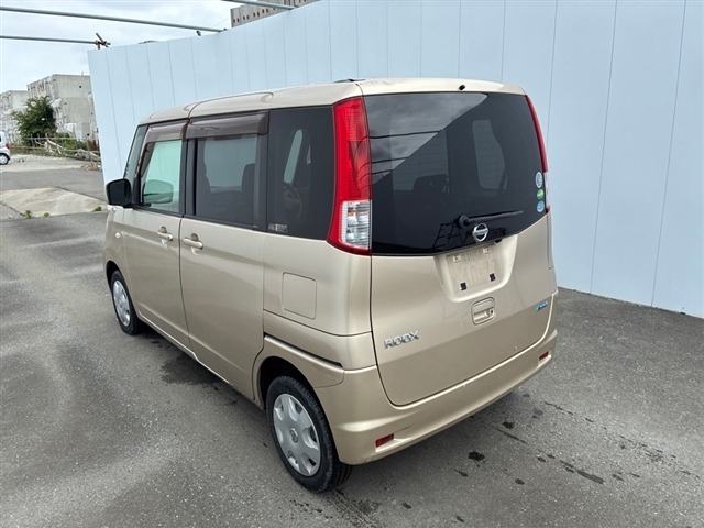 Nissan ROOX 2013 7087047-1