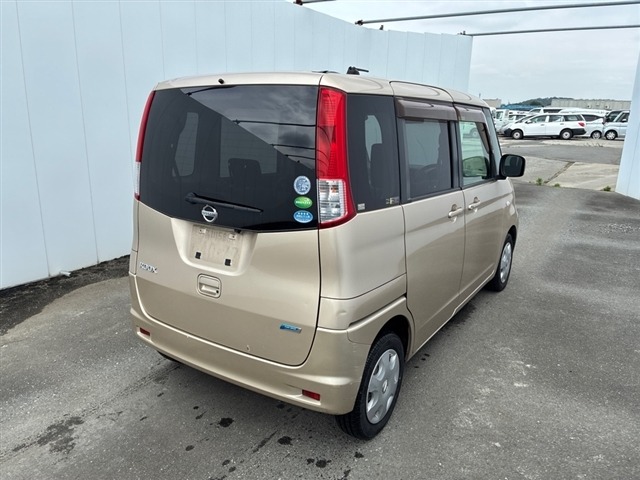 Nissan ROOX 2013 7087047-8