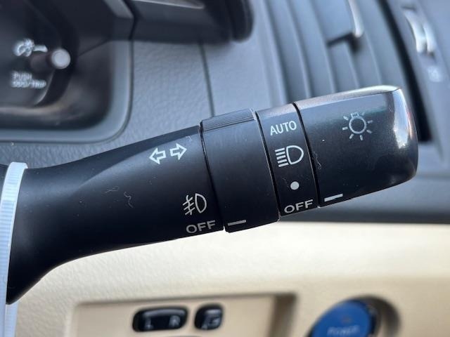 Toyota SAI 2015 7070810-1