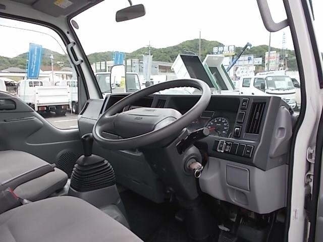 Mazda TITAN 2014 7067658-3