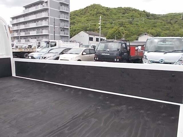 Mazda TITAN 2014 7067658-9