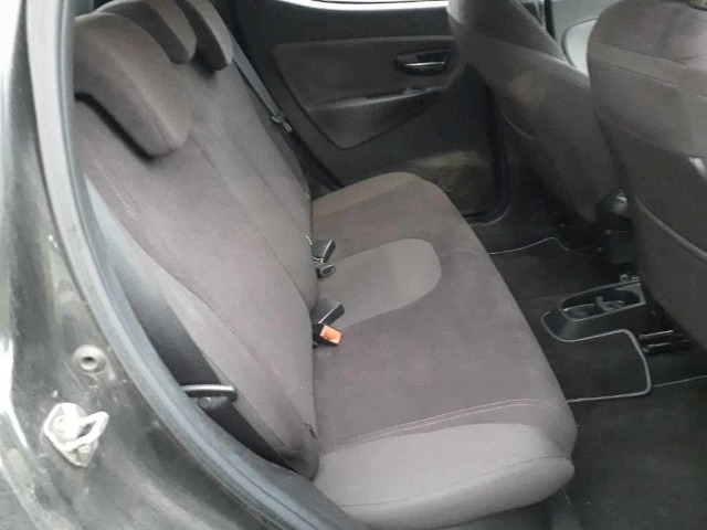 Chrysler YPSILON 2014 7084713-10