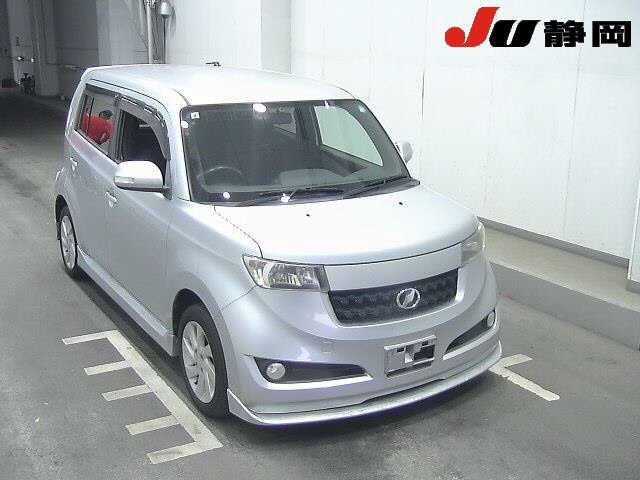 Toyota BB 2011 7099879-0