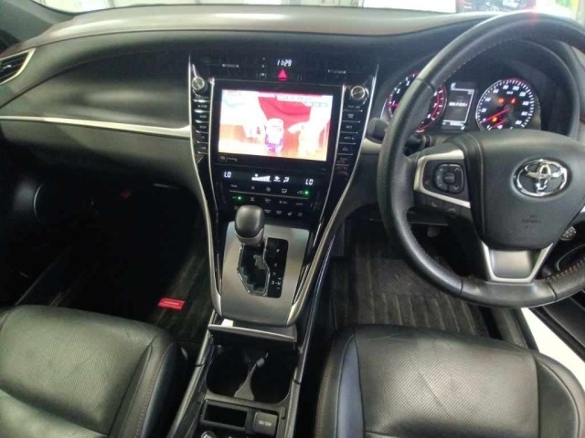 Toyota HARRIER 2017 7106422-11