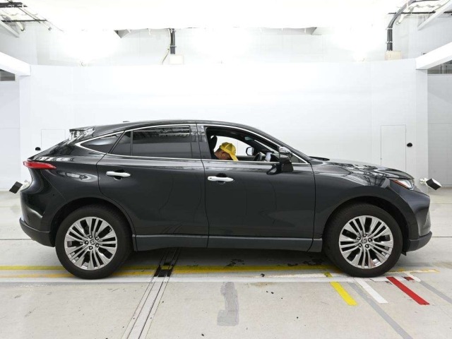 Toyota HARRIER 2022 7106452-3