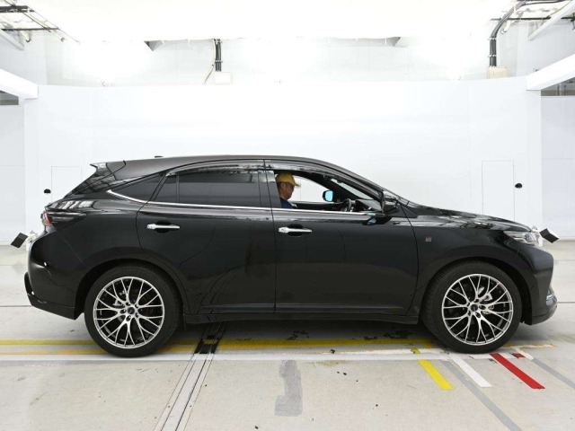 Toyota HARRIER 2018 7106460-3
