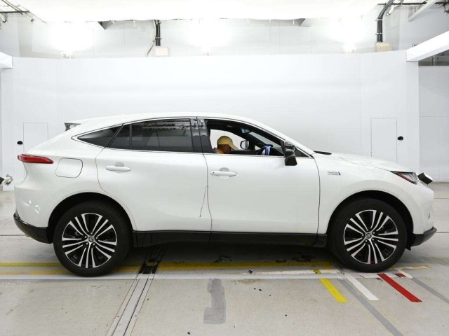 Toyota HARRIER 2023 7106461-3