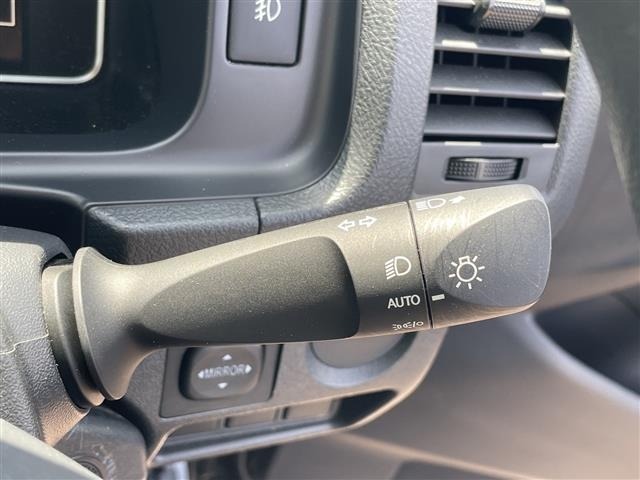 Toyota HIACE VAN 2022 7098890-1