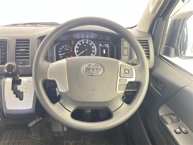 Toyota HIACE VAN 2022 7098890-16