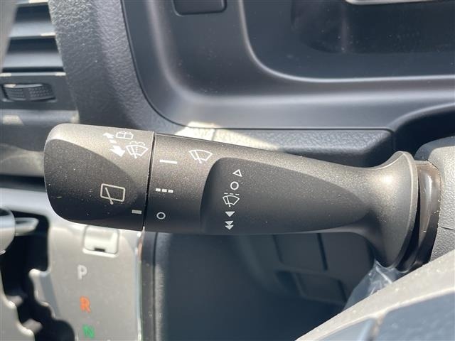 Toyota HIACE VAN 2022 7098890-21